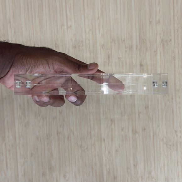 Acrylic 4x6 inch Block Tabletop Picture Frame - Picture 4 of 4